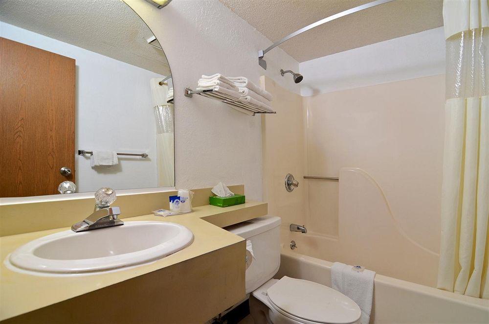 Ramada By Wyndham Effingham Hotel Cameră foto